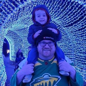 Meet your Posher, Nicholas